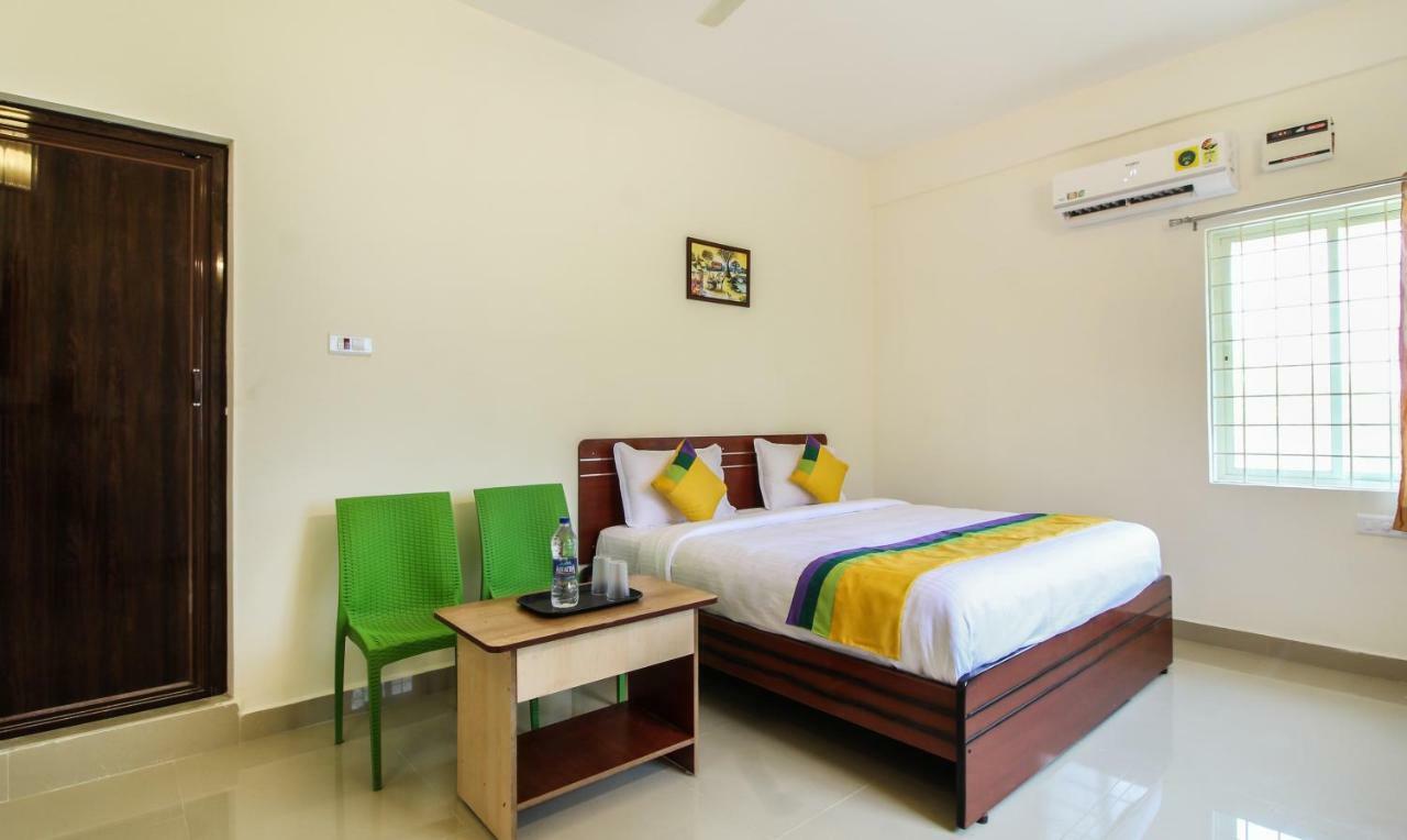 Itsy Hotels Riyas Grand 蒂鲁帕蒂 外观 照片