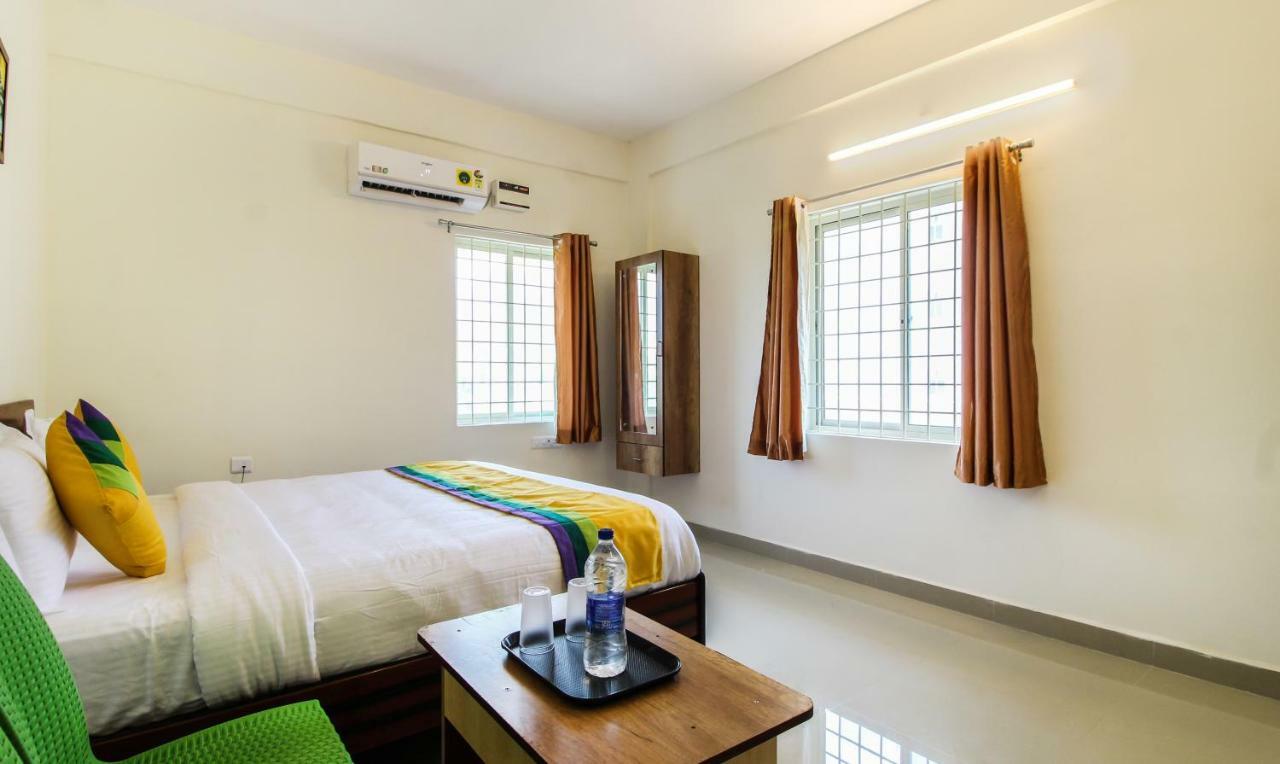 Itsy Hotels Riyas Grand 蒂鲁帕蒂 外观 照片