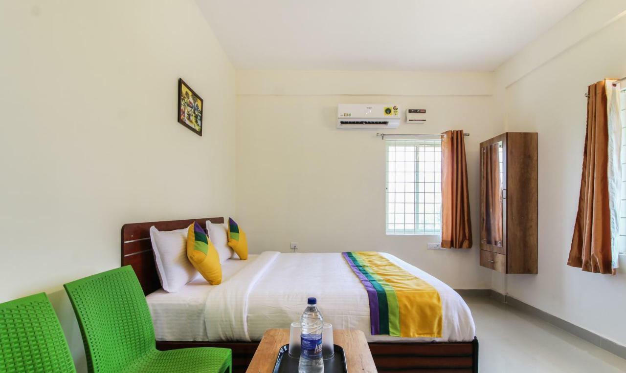 Itsy Hotels Riyas Grand 蒂鲁帕蒂 外观 照片